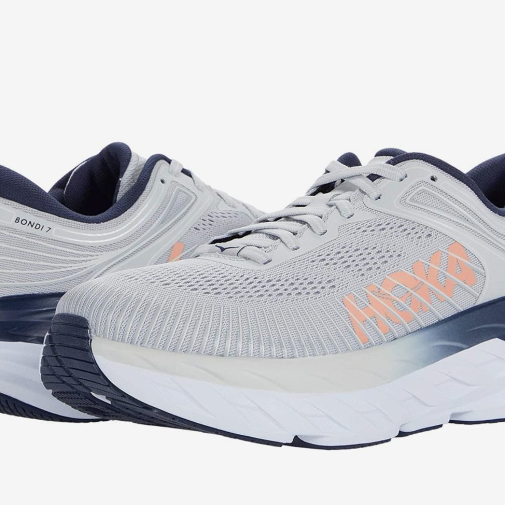 Hoka One One Bondi 7-- BRAND NEW IN BOX!!